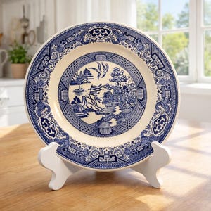Vintage Royal China Willow Ware Plates - Blue Willow Transferware - Set of 2