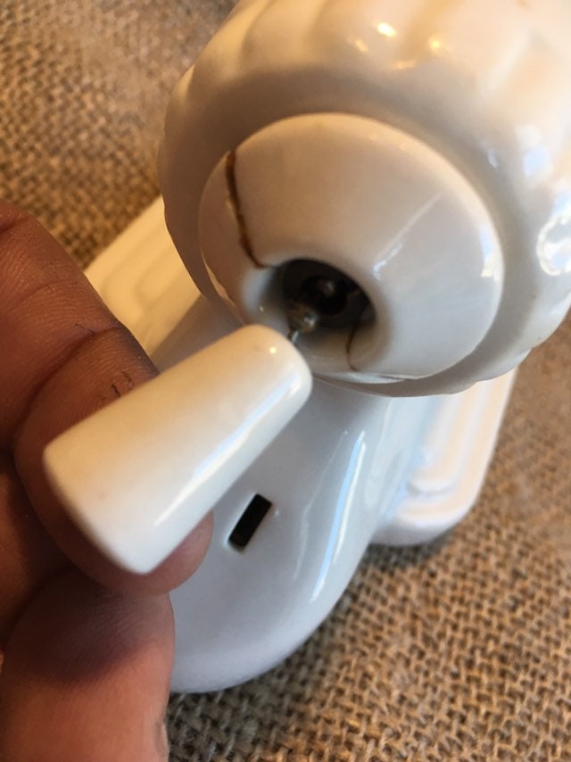 1920's Art Deco Wall Sconce with On/Off Pull Switch and Plugin, White