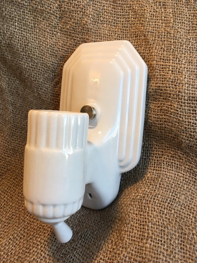 1920's Art Deco Wall Sconce with On/Off Pull Switch and Plugin, White