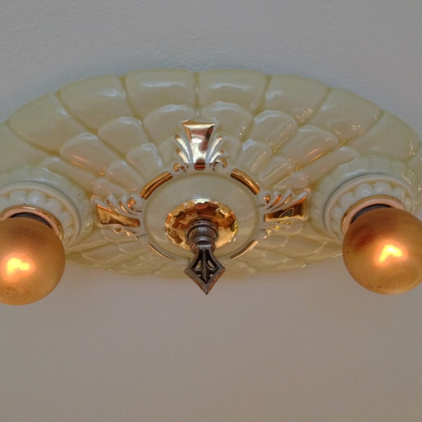 Antieke Flush Mount plafond armatuur, twee lichte Porselein Bone China, herbedraad, ca 1930 's, Web patroon, keuken Bad hal slaapkamer ingang