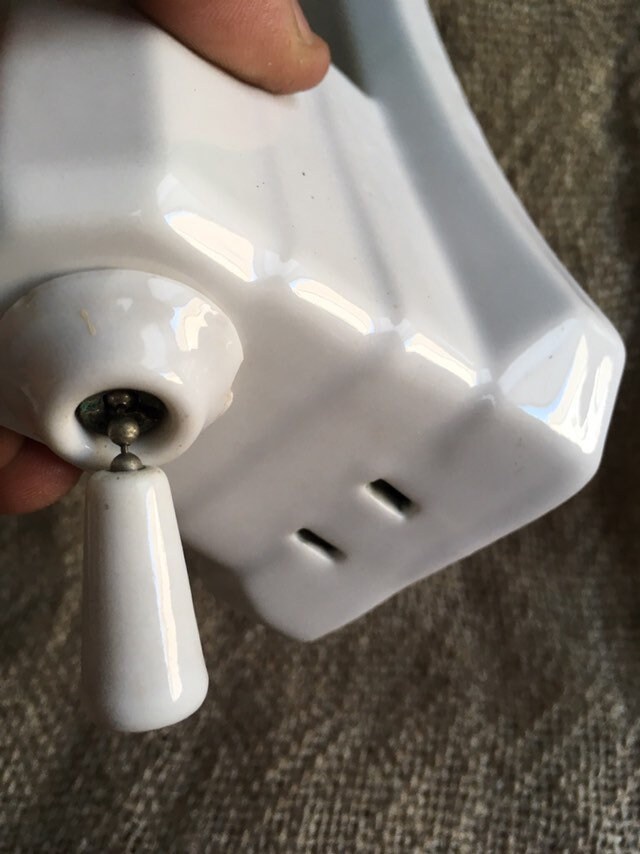 1920's Art Deco Wall Sconce with On/Off Pull Switch and Plugin, White