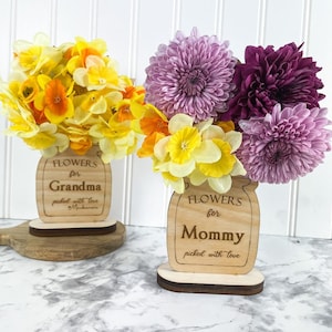 Mother&#39;s Day Flower Holder, Flower Stand | Wooden Mother&#39;s Day Flower Picker | Custom Mother&#39;s Day Gift