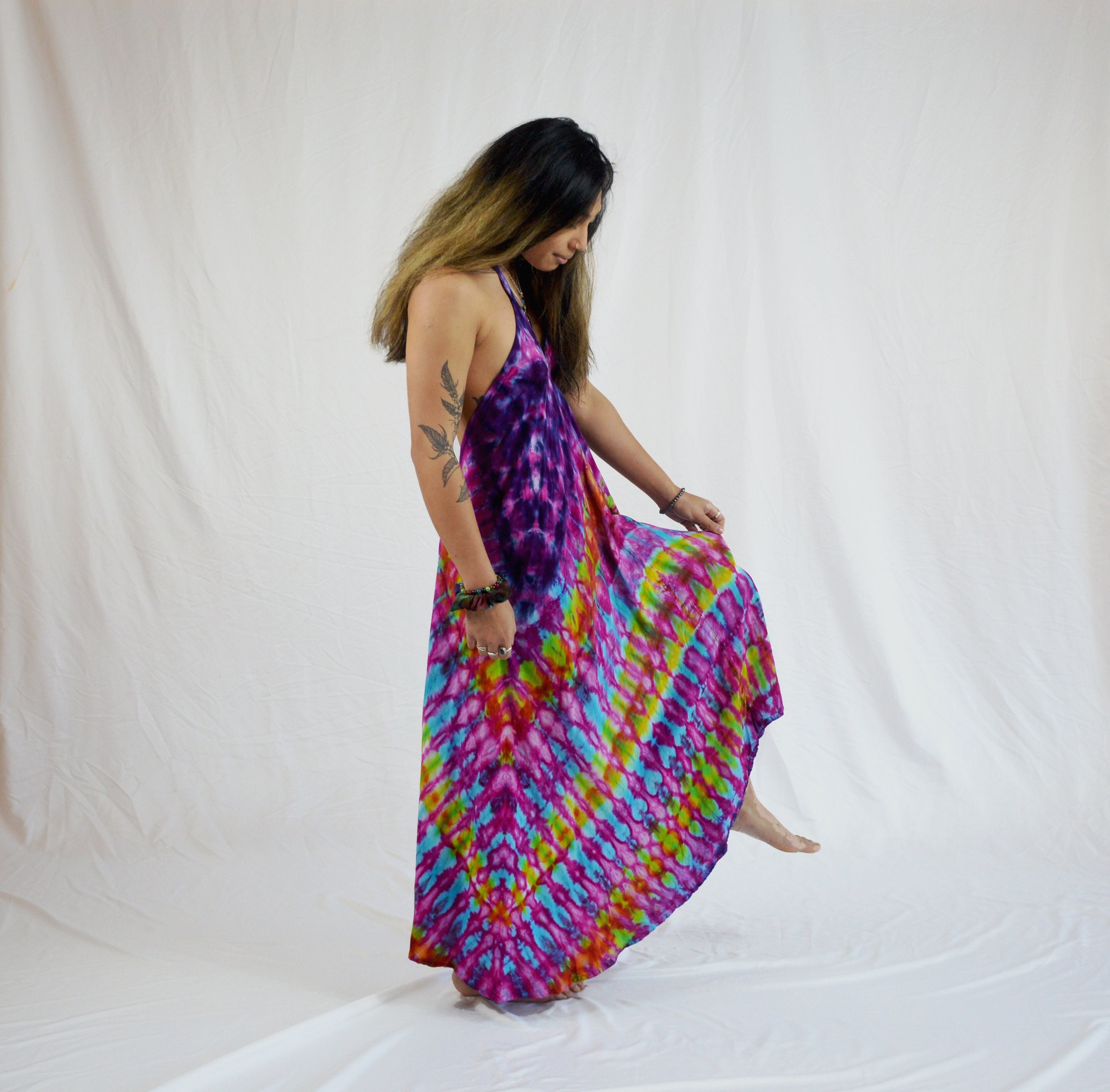 shimmering garnet ombré halter neck maxi dress Charlette Green Cowl Neck Maxi Dress main image 0