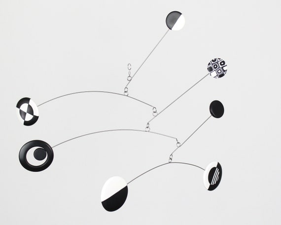 monochrome cot mobile