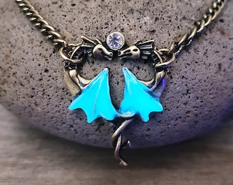 Mal Glowing Dragon Heart Necklace, Mal Costume, Glow in the Dark Dragons Heart Shape, Gift for Dragon Lover or Descendants Fan, Thick Chain