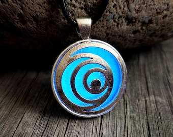 Glow Loric Necklace, I Am Number Four Glow in the Dark Lorien Legacies Necklace, Glowing Pendant, Lorien Legacies Fan Gift