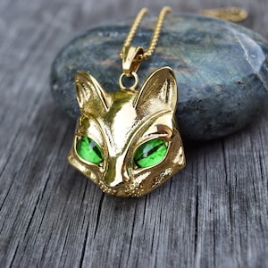 Gold Cat Head Green Eyes Necklace, Gift for Cats Fan, Cat Face with Realistic Eyes, Scaredy Cat Costume Ward Necklace, Willa Witch Amulet