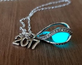 2025 Graduation Gift Necklace, Glow in the Dark Drop, Class of 2024 2026 Mermaid Tear, Dragon Egg Glowing Necklace, Birthday Year Necklace
