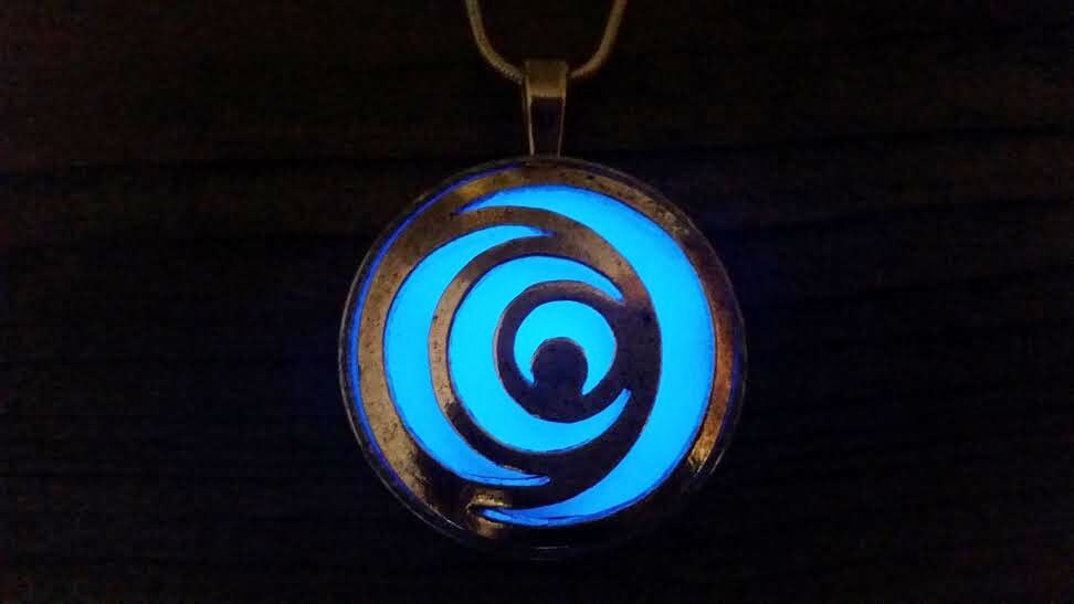 four glow in the dark pop its