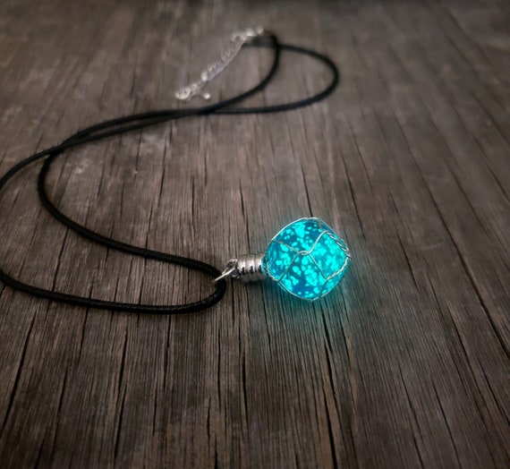 Glow in the Dark Werewolf moonstone 