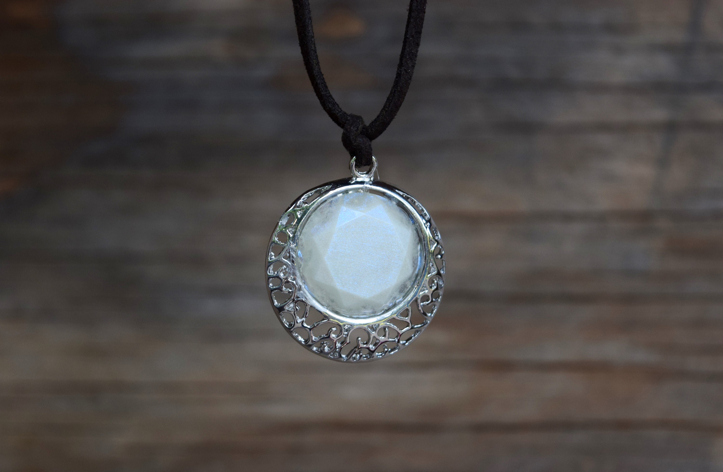 Werewolf moonstone necklace deals