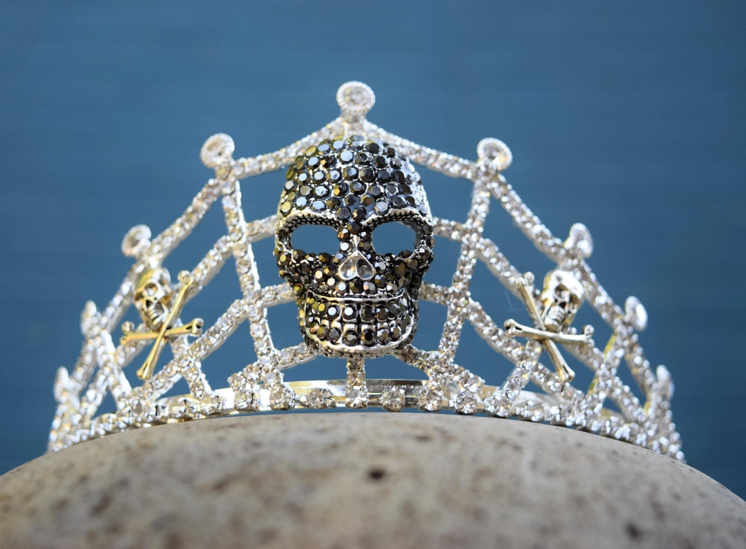 Tiara il_1080xN.6235484467_9cmc.jpg