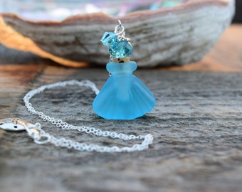 Mermaid Essential Oil Bottle Necklace, Aromatherapy Necklace, Sea Glass Blue Shell Perfume Necklace, Turquoise Tumbled Seaglass Seashell