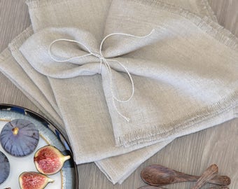 Washed Linen Napkins / Set of 2, 4, 6, 8 / Dinner napkins / Stonewashed linen napkin / Holiday napkins / Light grey /