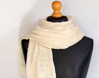 Naturel foulard surdimensionné blanc laiteux / écharpe unisexe / naturel Lin Lin / pré-lavés adoucie / matériel / accessoires d’été