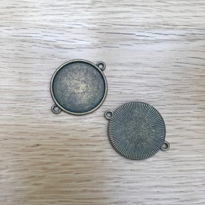 Antique Bronze 35 x 28mm Round Cabochon Bezel Connector x2