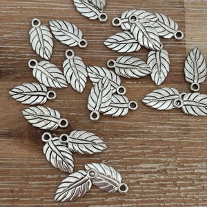 Antiqued Silver 19 x 10mm Tibetan Style Leaf Pendant x10