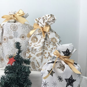 Confezione regalo natalizia riutilizzabile in tessuto spesso