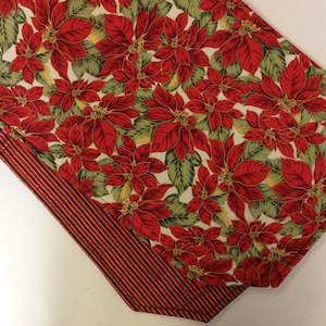 Reversible Christmas Tablerunner/57&quot; Long X 12-3/4” Wide/Poinsettias/Gold Outline