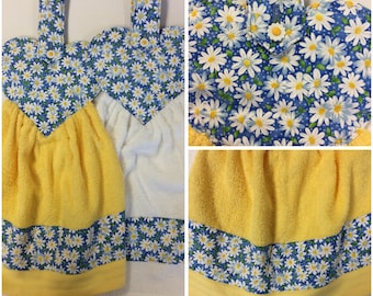 Hanging Oven/ Refrigerator towel/Daisies On Blue