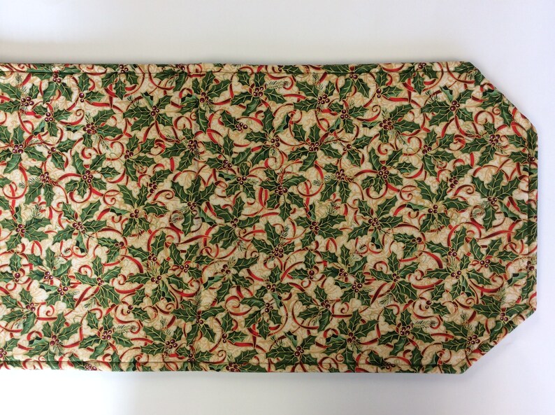Christmas Tablerunner/ Reversible/42”/57"/72" Long by 12-3/4” Wide/Holly/Green Stripe With Gold bild 2