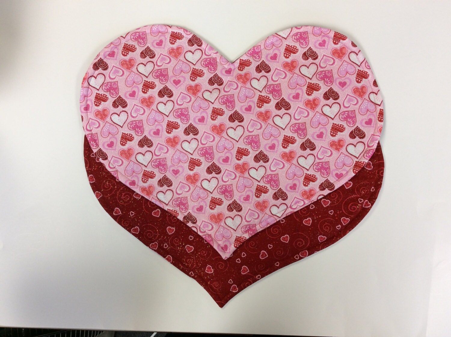 White And Pink HeartsRed With Pink Glitter Hearts on Reverse ValentineSingleReversible PlacematRed Sparkly Background with Red