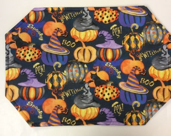 Halloween Placemats/Table Mats/Kitchen Mats/Tea Mats/Set of 4 Or 6/Reversible/Witches Hats, Black Cats And Pumpkins