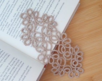 Beige tatted bookmark