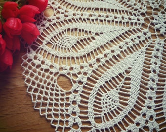 White crochet doily, Handmade table decoration, home decor, Centerpiece, Gift Idea