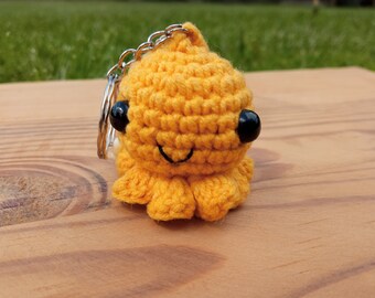 Amigurumi phone charm - happy octopus, gift for teens, cute keychain, kawaii charm, Cute Bag Charm, Dust Plug, Earphone Plug