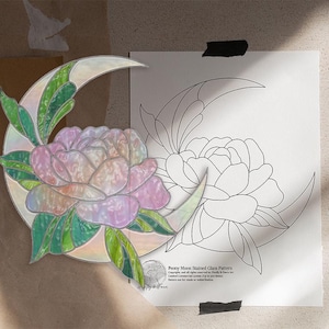 Pfingstrose und Halbmond Glasmalerei. Mittleres Buntglasmuster. PNG- und PDF-Dateien. Digitaler Download.