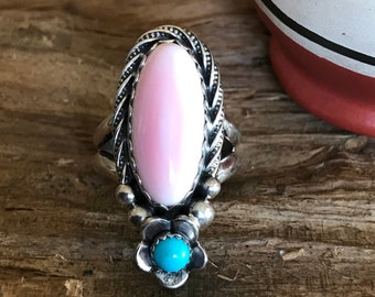 Queen Conch Shell Ring with a Turquoise Wildflower~ Sterling Silver~ Artisan Handmade~ Size 8 1/2 (5053)