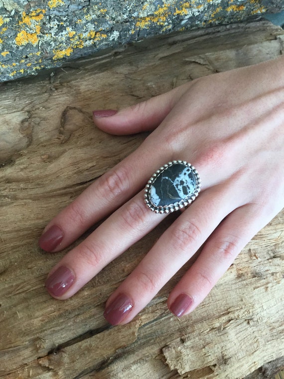 神聖なホワイトバッファローターコイズリング/南西部/職人による