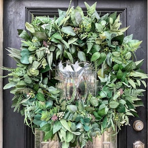 All seasons wreath, year around wreath