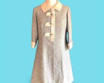 Vintage 60s light blue wool and white cotton mod coat
