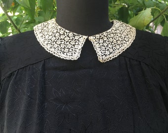 Vintage original 40s gorgeous black silk dress with lace collar
