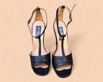 Vintage 70s deadstock blue leather high heel sandals