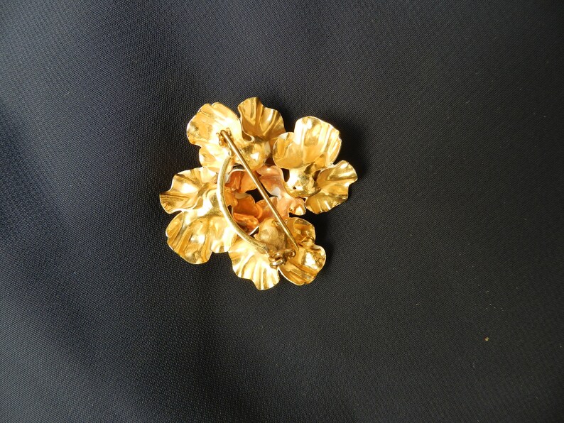 Vintage 1960s enameled flower brooch from England