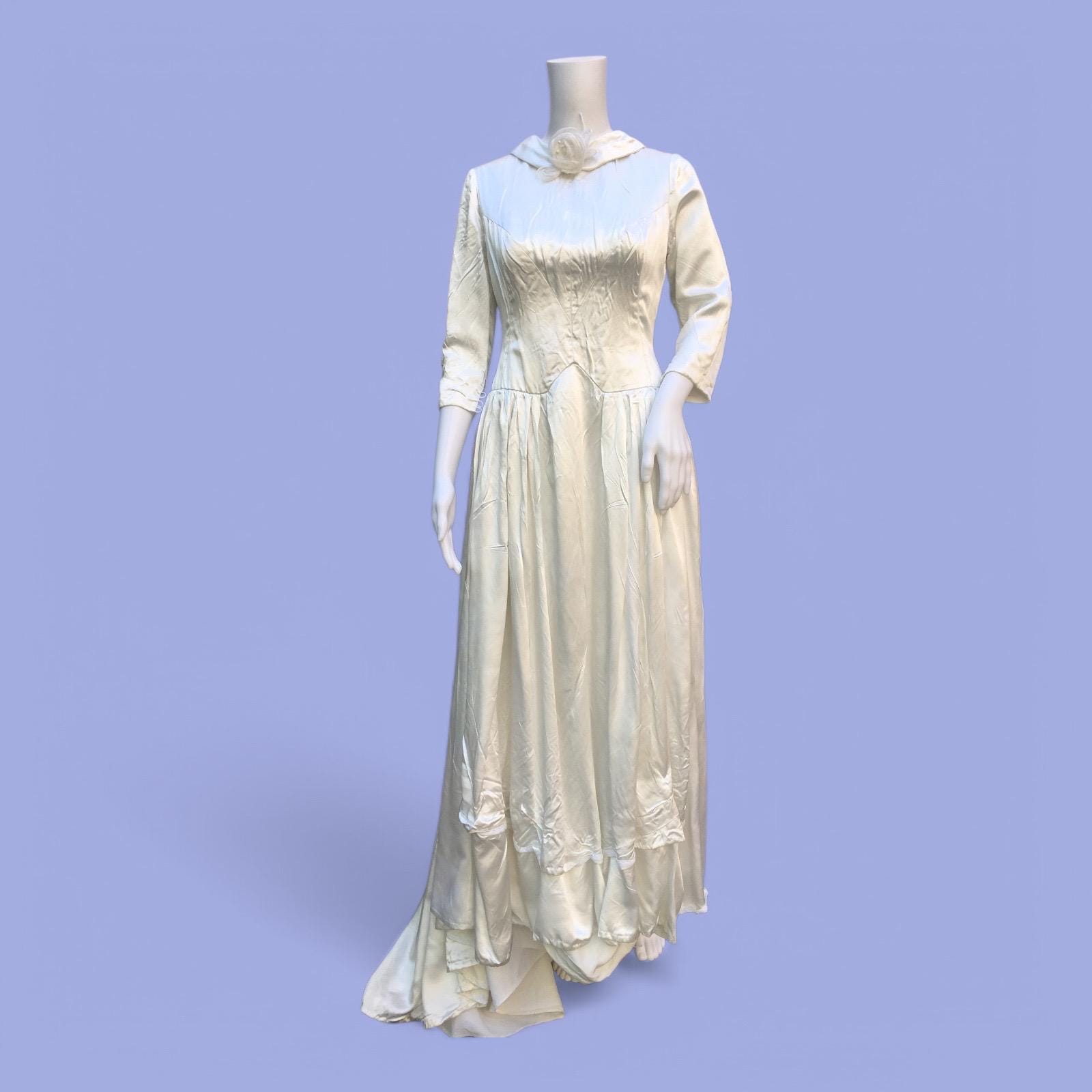 1964 evening dresses Christian Dior 1964 Evening Gown, Dognin, Fashion Photography