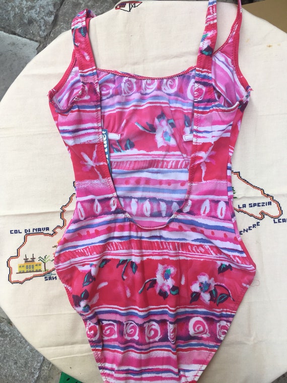 Vintage 90s deadstock pink patterned swimsuit - image 4