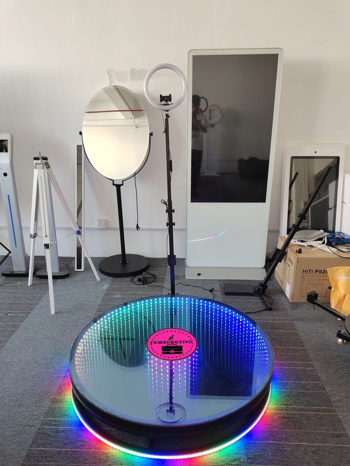 LED Infiniti Glass 360 Photo Booth GLASS 360 Spinner 360 Etsy