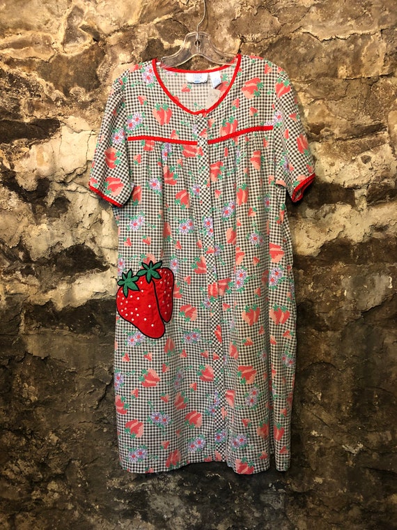 VINTAGE Embroidered Strawberry Checkered Ashley Ta