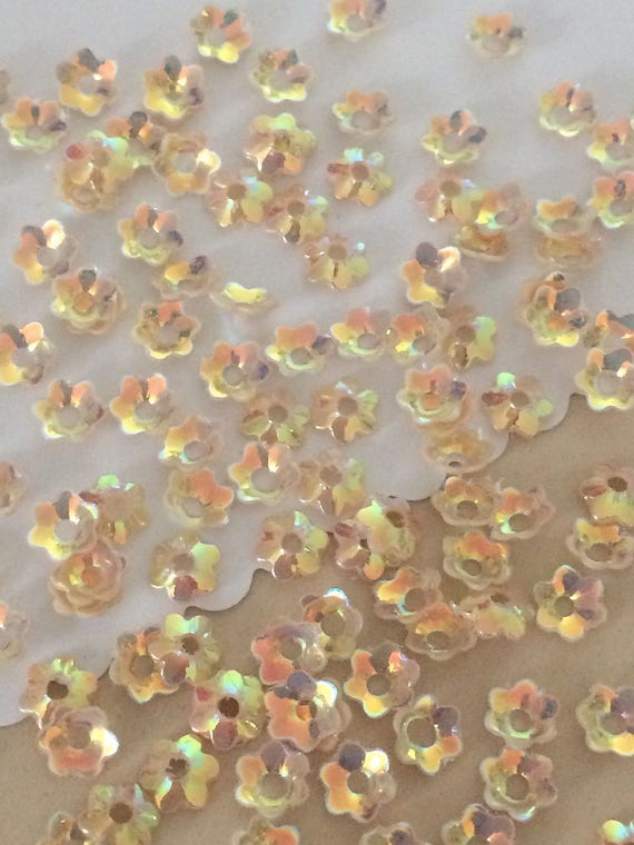 4mm Spot Gold Cupped Sequin #6526 1000 Pcs