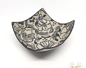 Handmade Floral Polymer Clay Ring Dish: Decorative Jewelry Plate