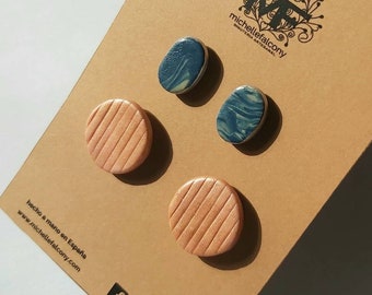 Rose gold and blue stud set, handmade with polymer clay, stainless steel posts, unique designer earrings, minimalist, made in Spain