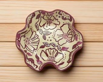 Unique polymer clay floral plate, elegant decorative tray, handmade table decor, artistic handcrafted jewelry dish, custom ring holder