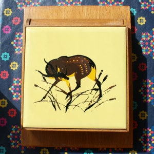 Vintage Deer Antelope hout porselein tegel sigaret Dispenser Machine 1950's
