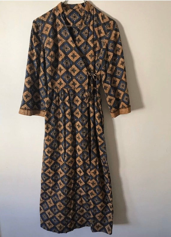 Vintage 70s hostess wrap lounge dress