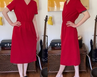 Vintage 70s red//Sears brand//short sleeved zip back// elastic waist// V-neck red cherry dress