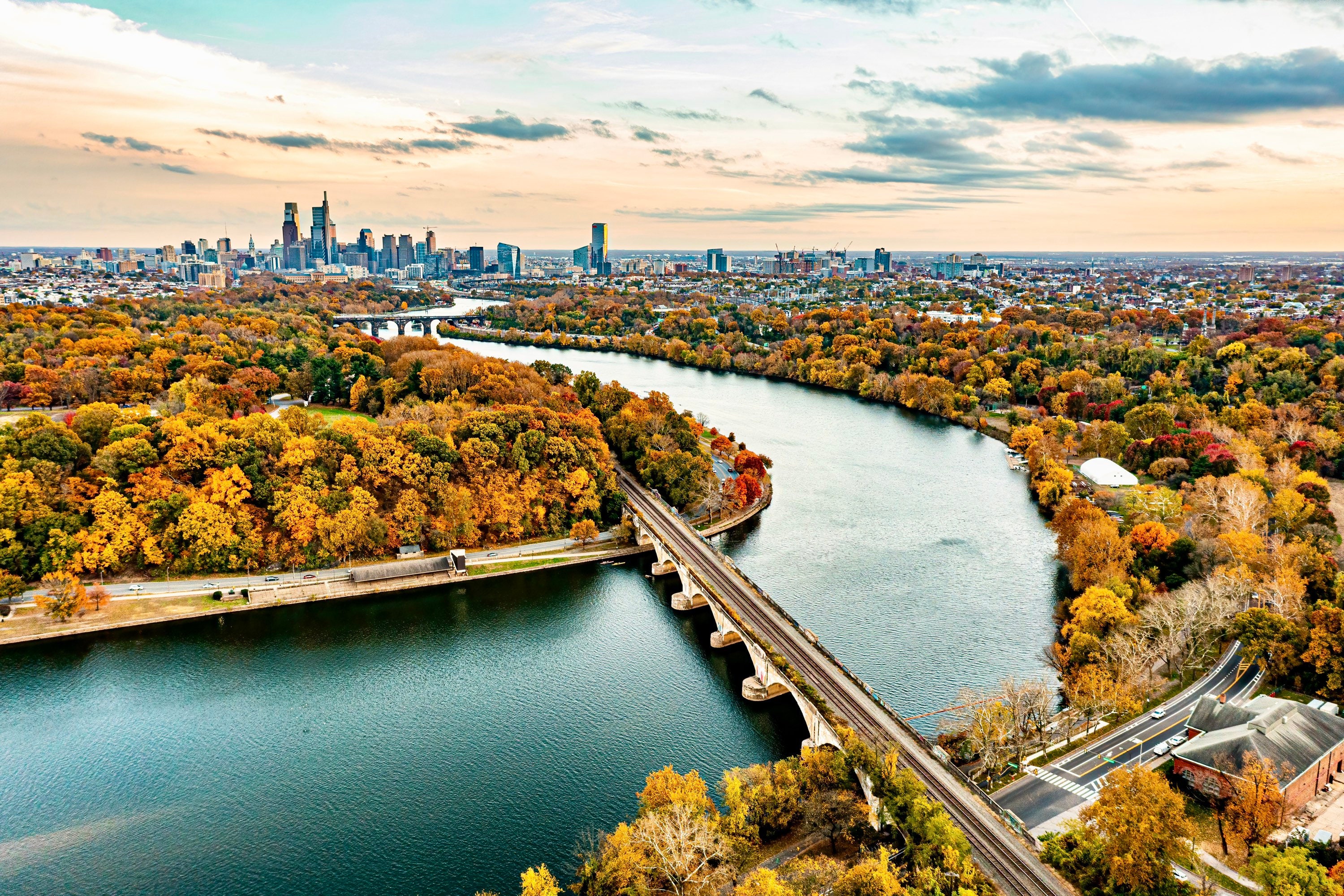 Schuylkill River Valley Road